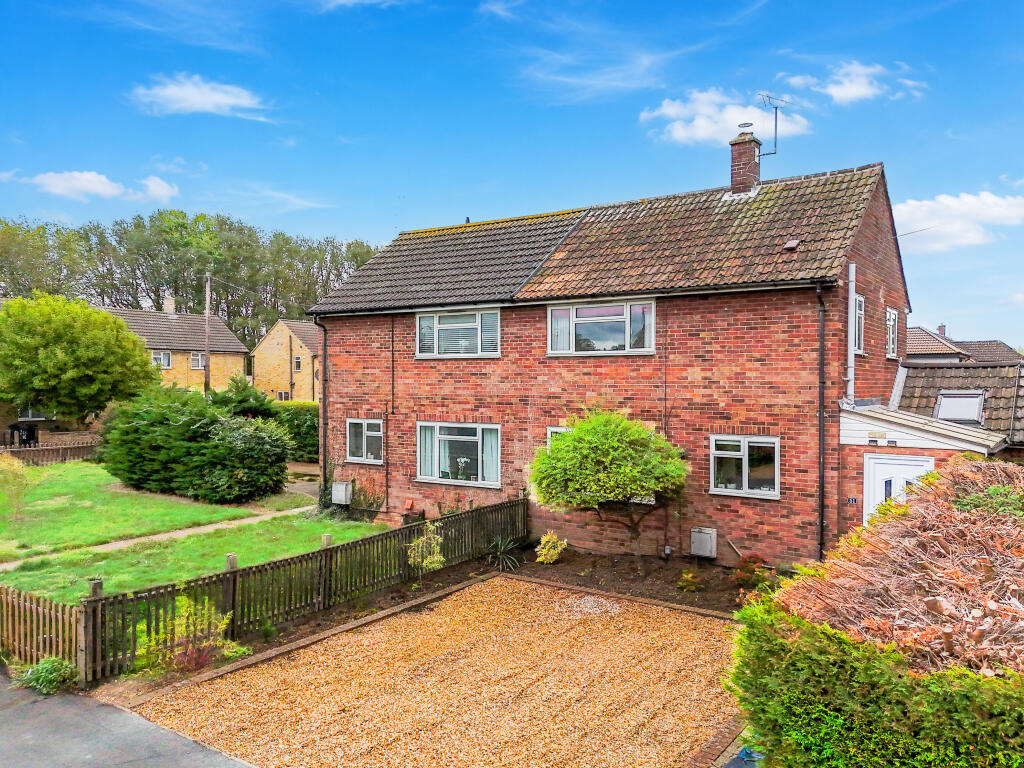 2-bed semi-detached on St. Audreys Close, Histon, £360,000