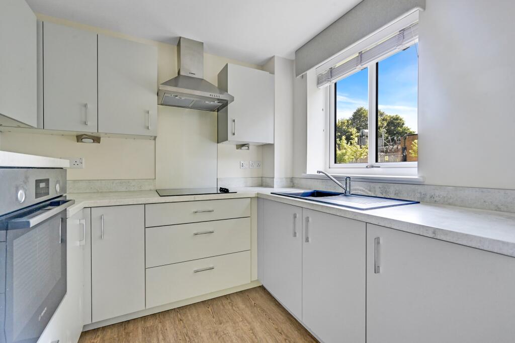 Main image of property: Keighley Road, Bingley, West Yorkshire, BD16 2BB