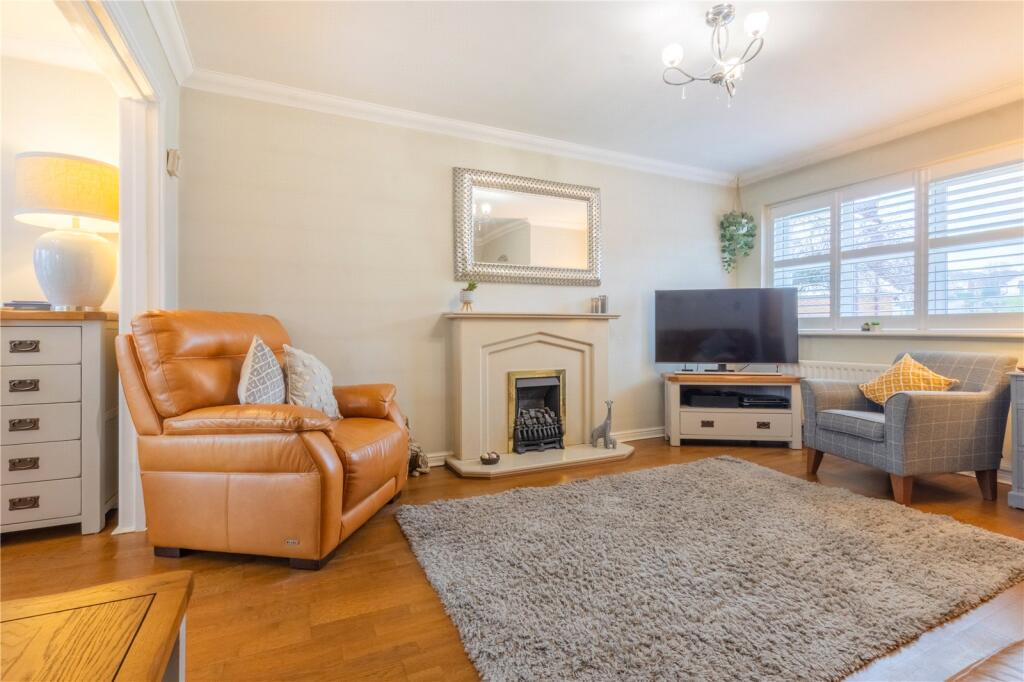 Oakshaw Drive, Norden, Rochdale, OL12 photo 4
