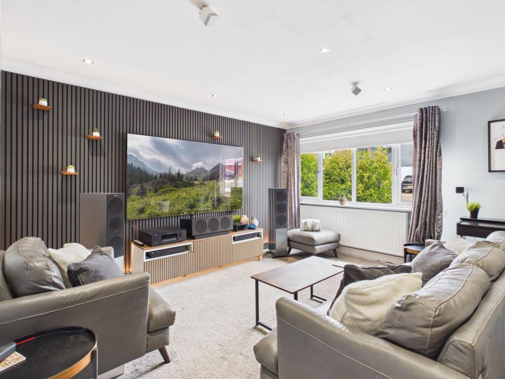 The Paddock, Aughton, L39 photo 3