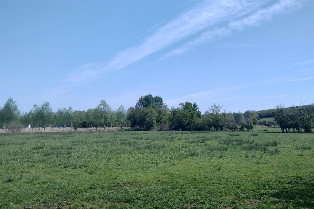 Main image of property: 4.73ac (1.92ha) Land off The Low Road, Wortwell