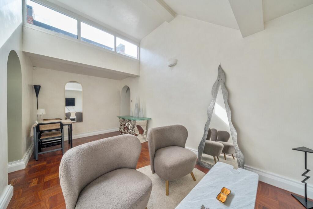 Main image of property: Frogmore, Putney, London, SW18