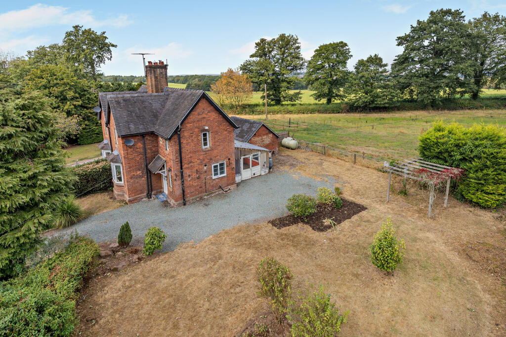 House in Telford - View 2