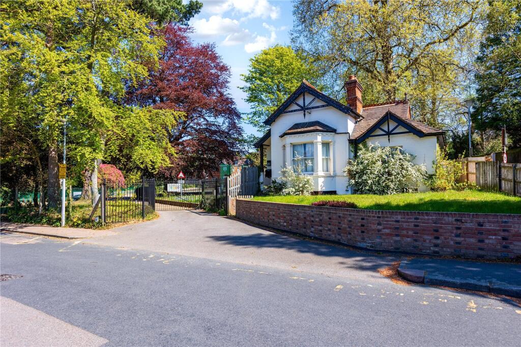 Main image of property: Bradbourne Park Road, Sevenoaks, Kent, TN13
