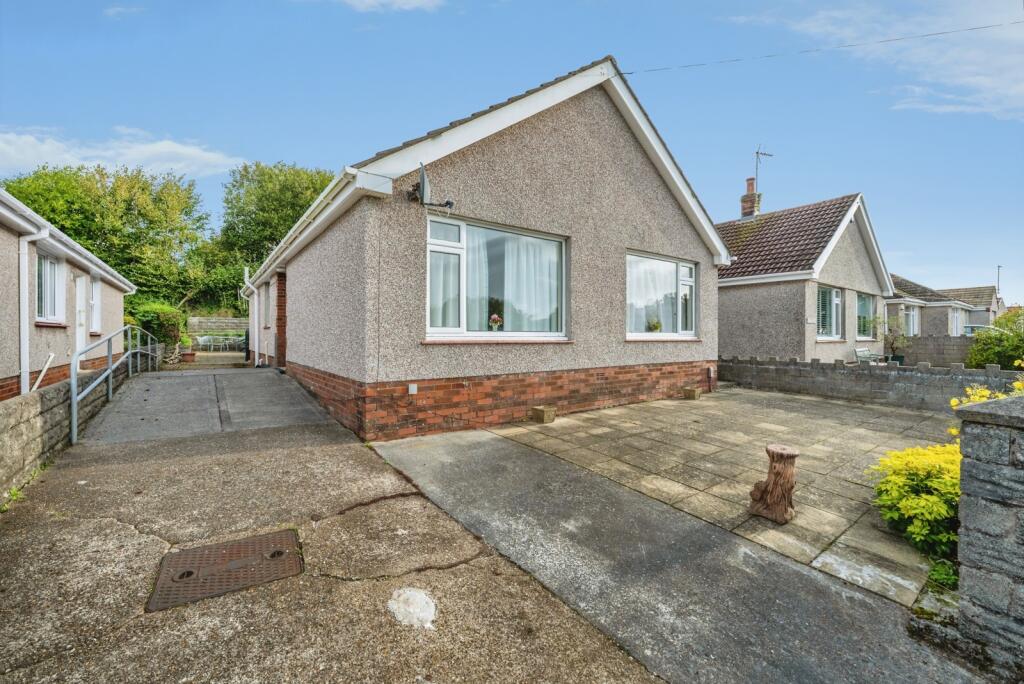 Main image of property: Woodside Avenue, Killay, Swansea, SA2
