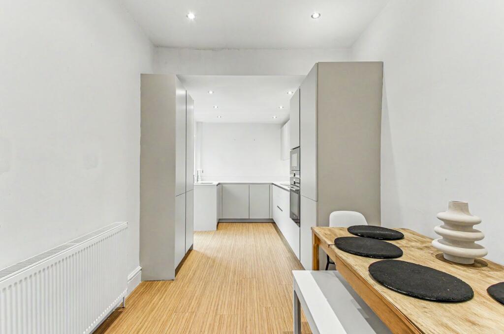 House in Manchester - More