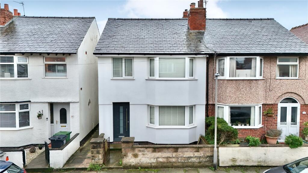 Main image of property: Hadfield Avenue, Hoylake, Merseyside, CH47