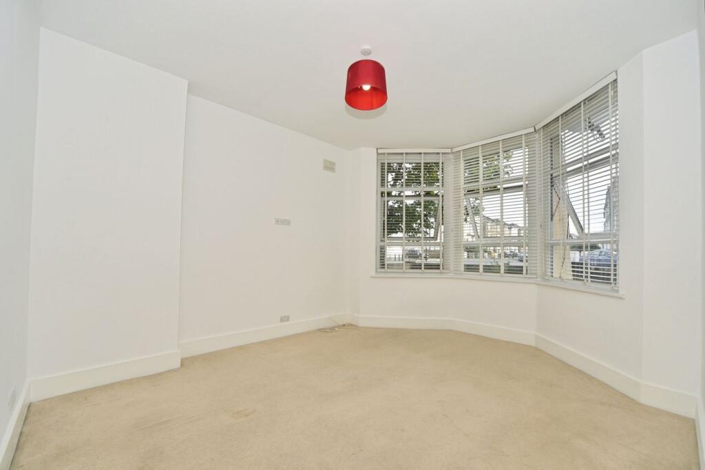 Apartment in London - View 5