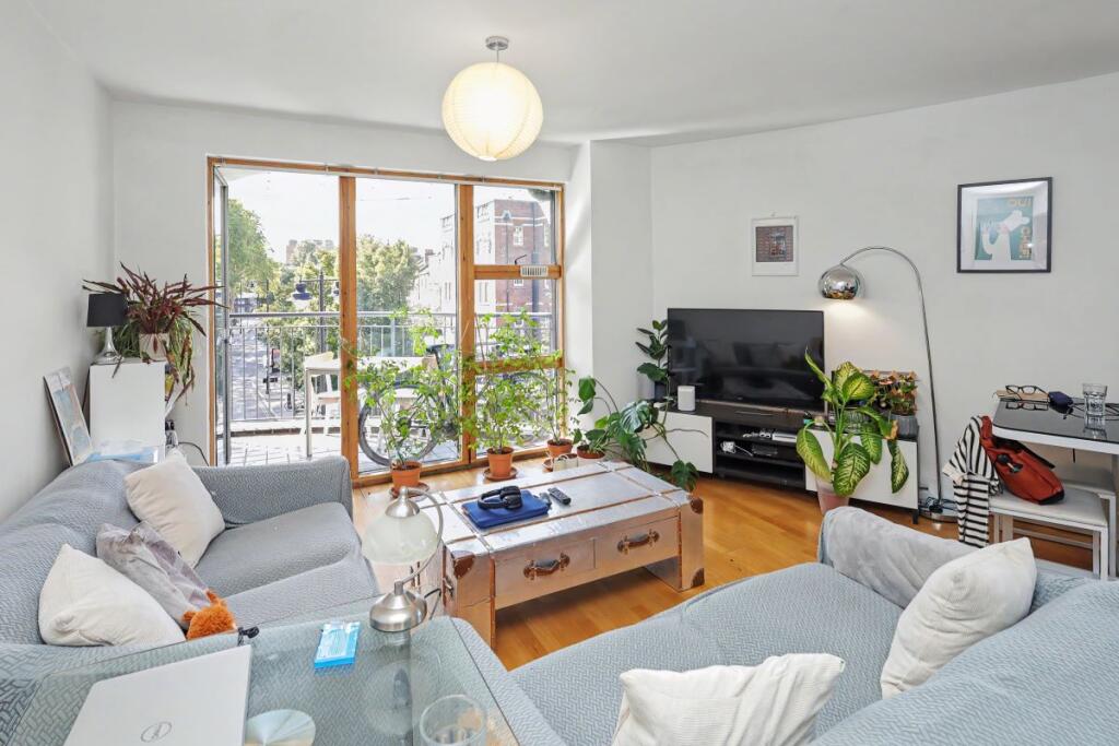 Apartment in London - View 5