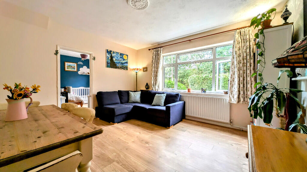 Golf Lane, Whitehill, Hampshire, GU35 photo 3