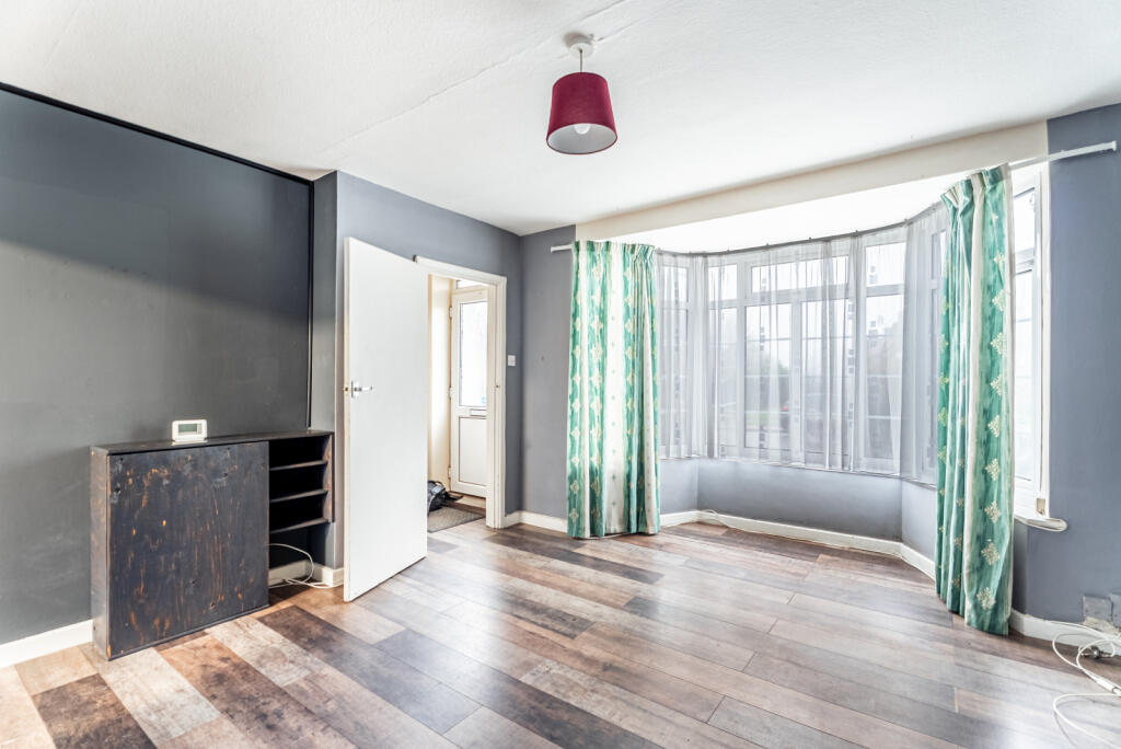 House in St Albans - View 3