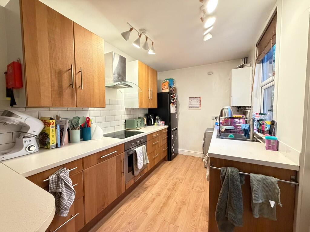 House in Leicester - View 5