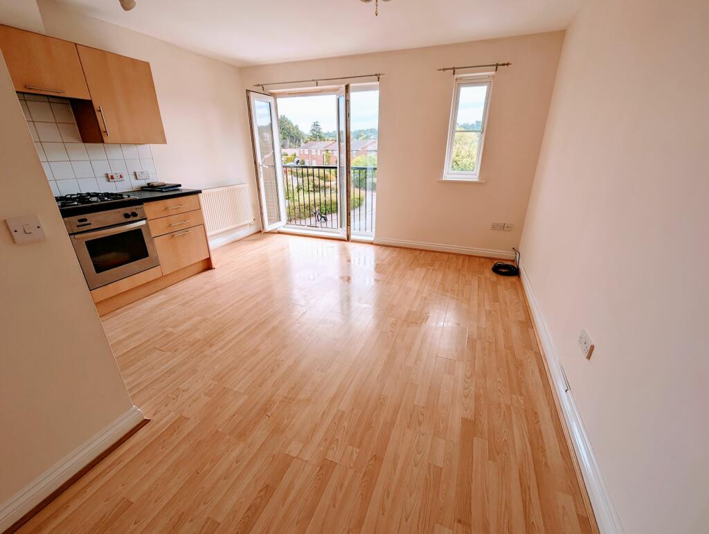 Apartment in Bristol, Henbury - View 3