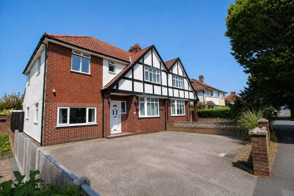 House in Weston-super-Mare, Milton
