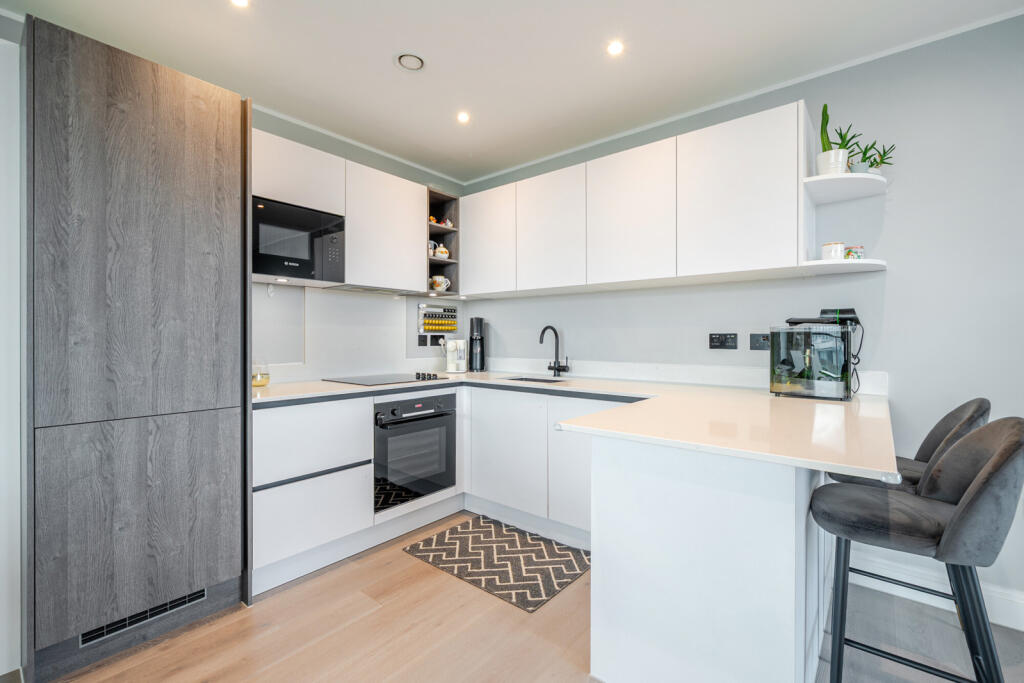 Apartment in London, Greenwich Town Centre, East Greenwich - View 2