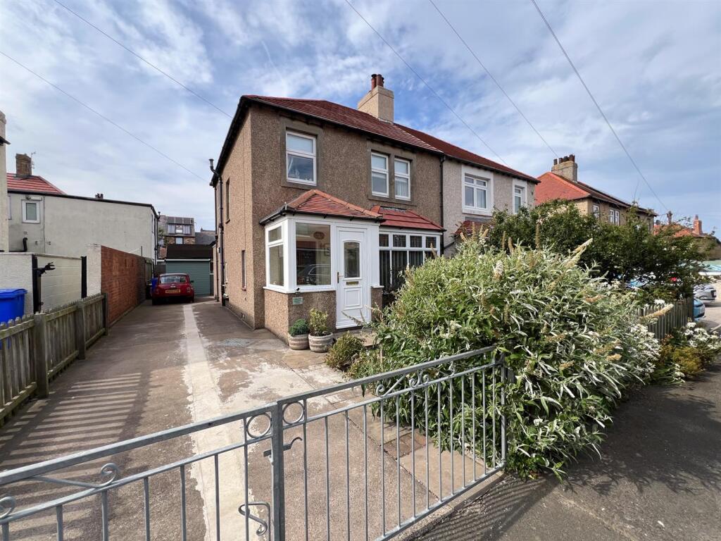 House in Seahouses, North Sunderland - View 3