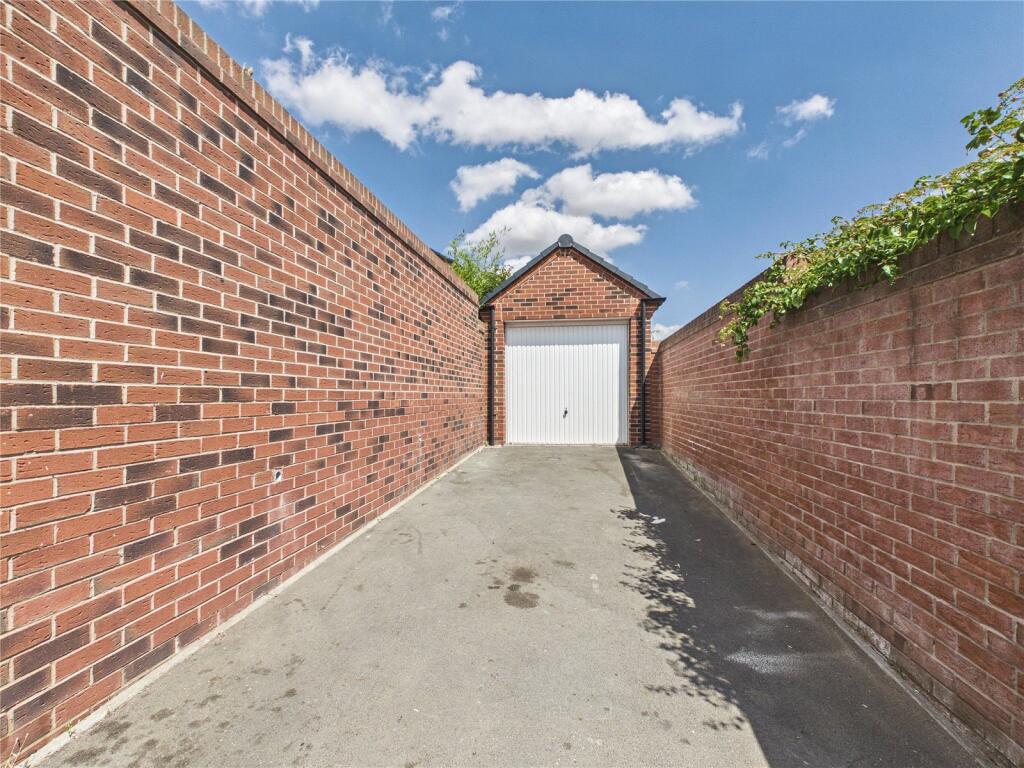 House in Worcester - More