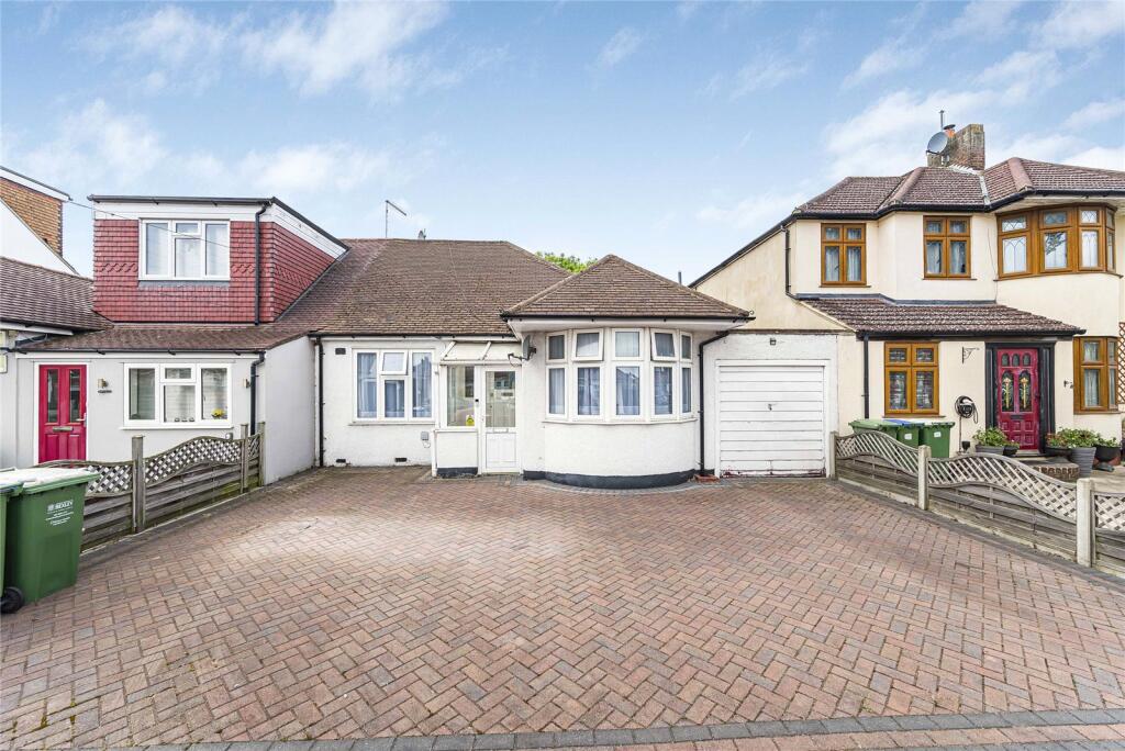 Main image of property: Lingfield Crescent, London, SE9