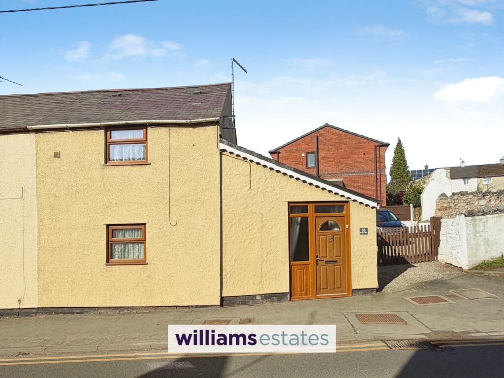 Main image of property: Rhos Street, Ruthin, LL15