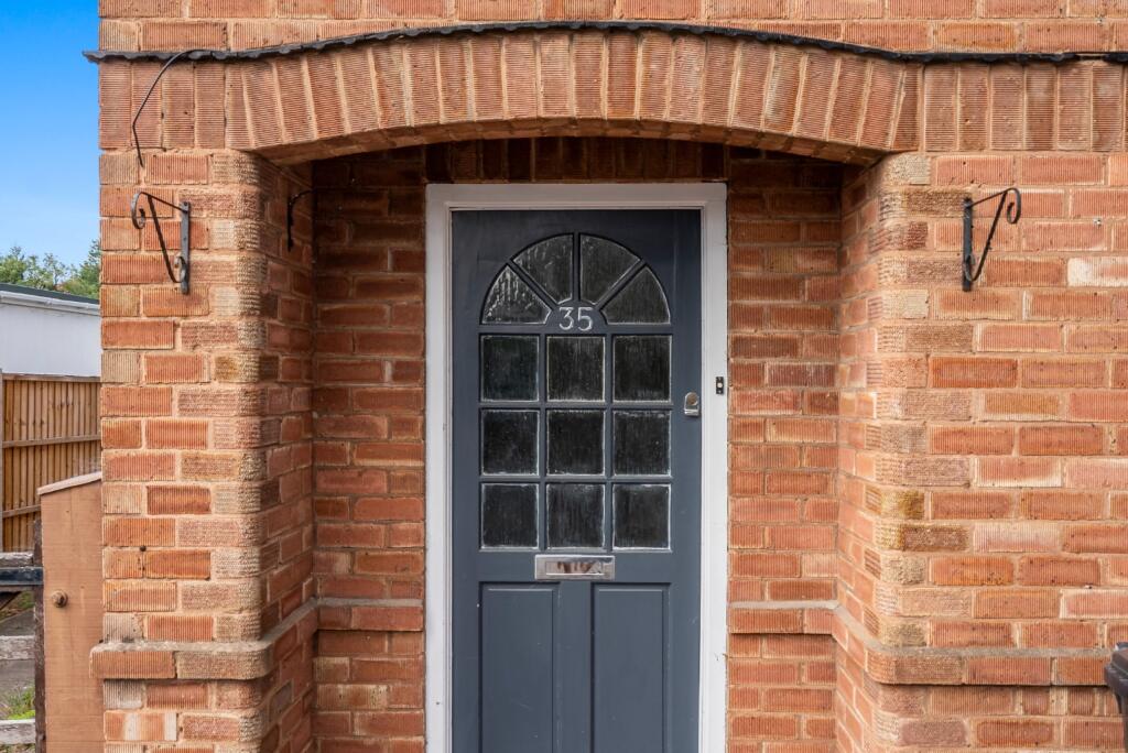 House in Worcester - View 2
