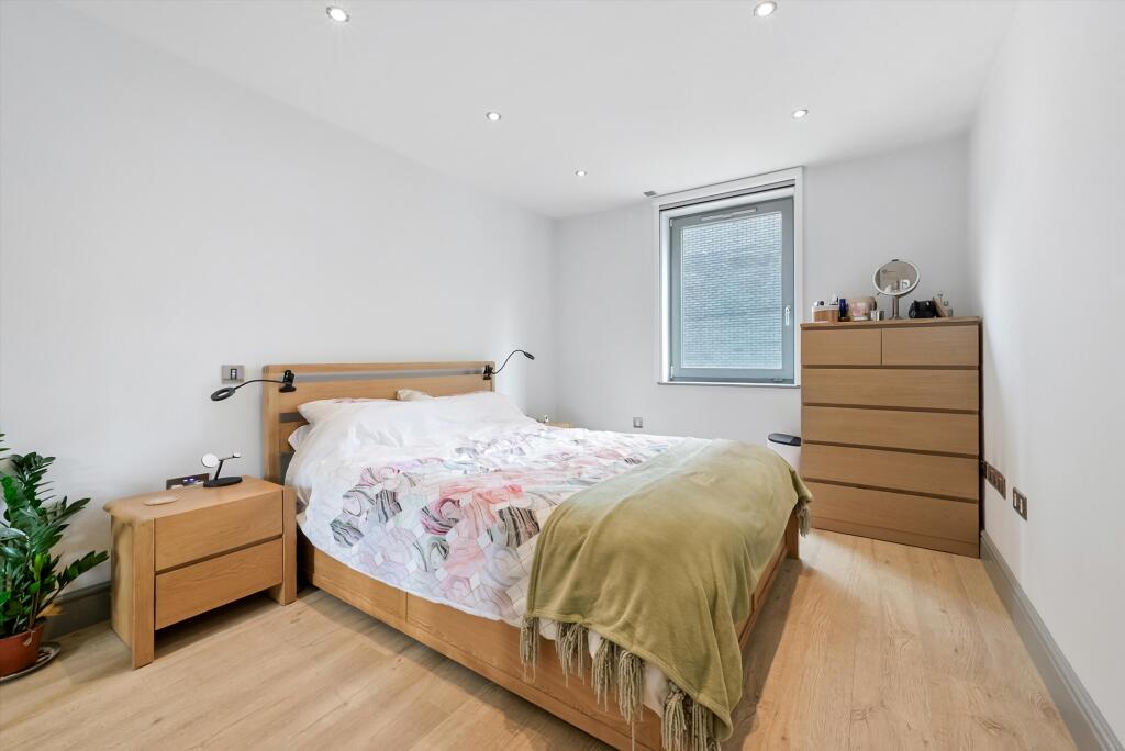 Apartment in London - View 3