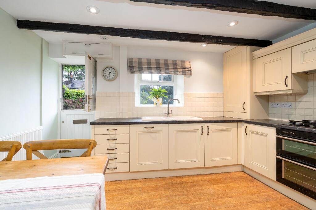 House in Stockport, Greater Manchester - View 5