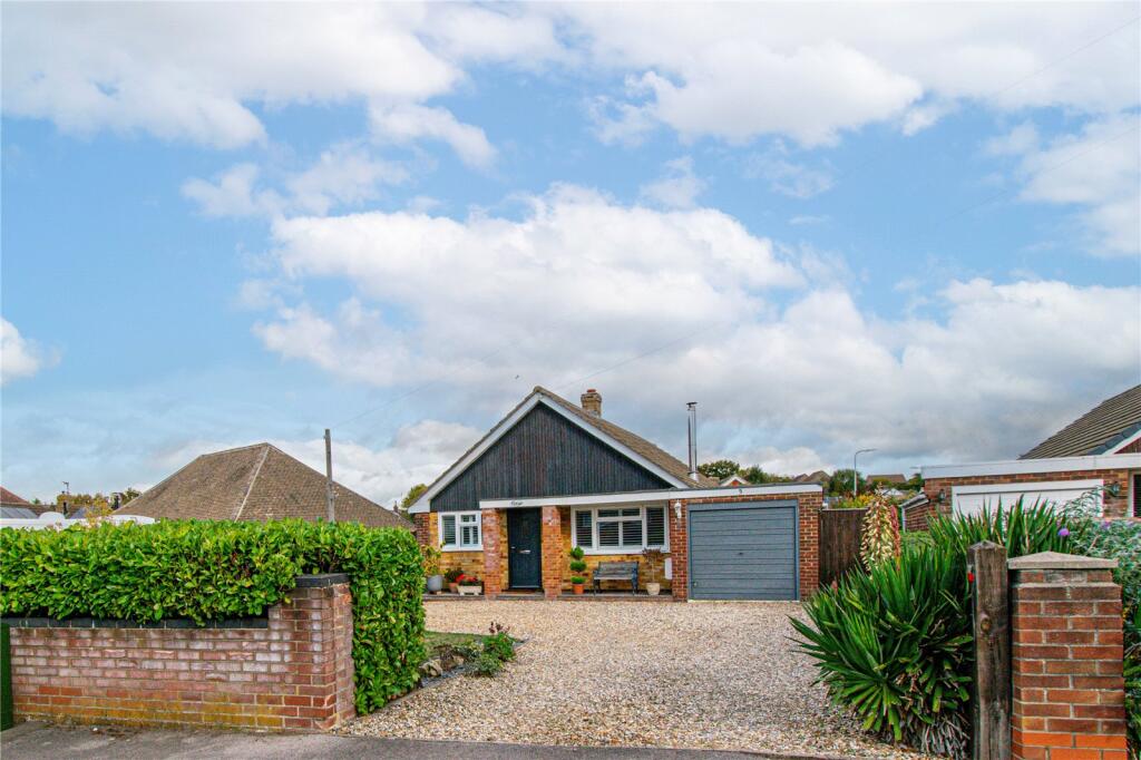 3-bed detached on Turnpike Road, Newbury, Berkshire, RG14, £475,000