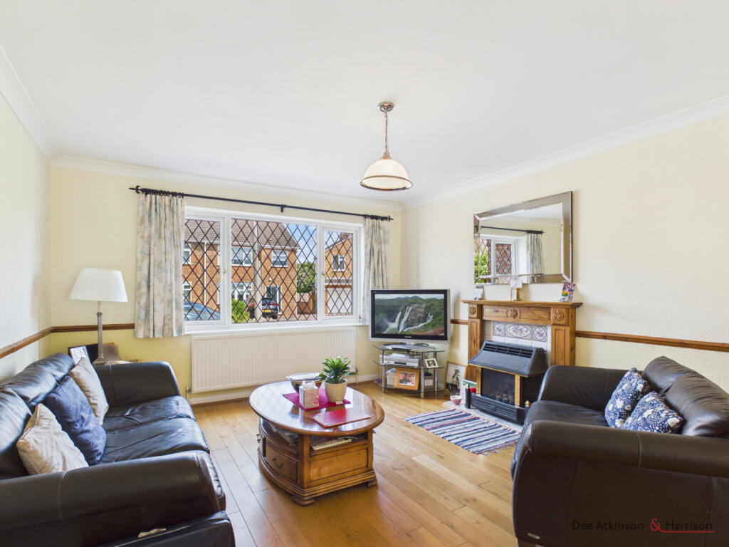 Churchill Avenue, Cottingham, HU16 5NL - View 2