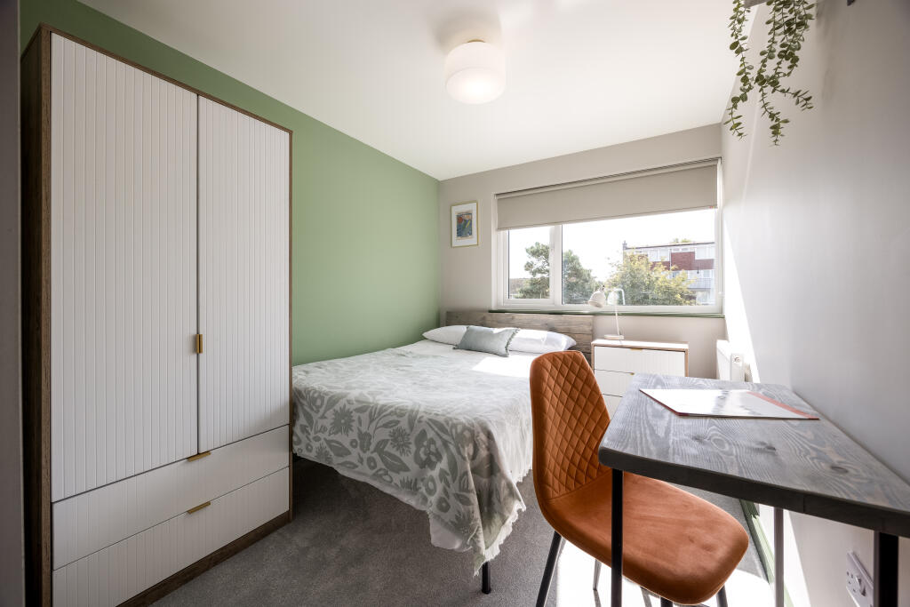 Main image of property: Warburg Crescent