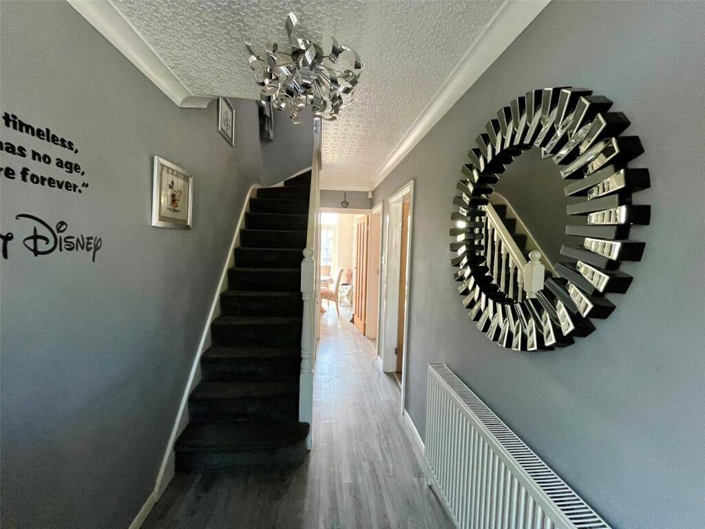 House in Solihull, Castle Bromwich - More
