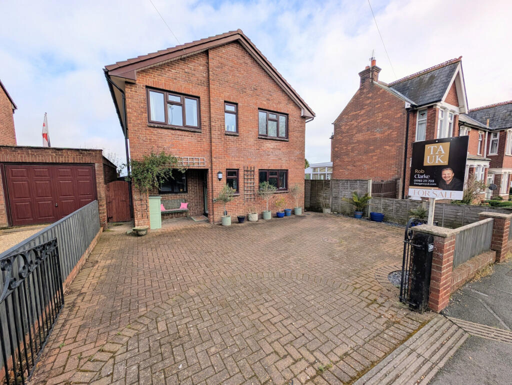 Main image of property: Whitepit Lane, Newport, PO30