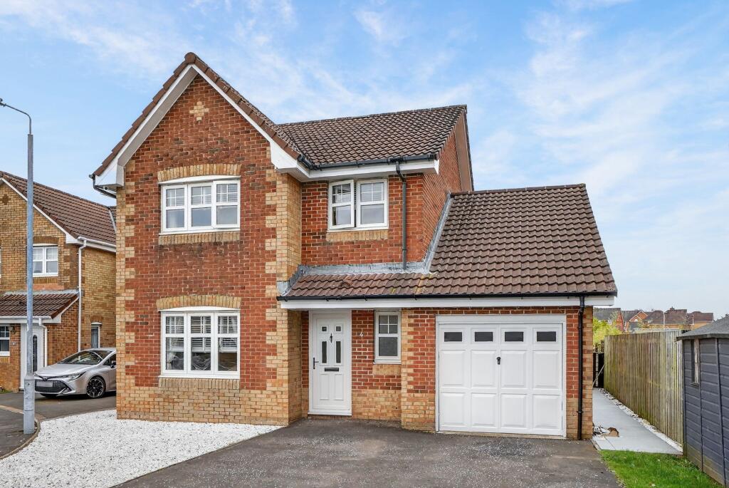 Main image of property: 4 Fair Isle Place, Kilmarnock, KA3 2GE