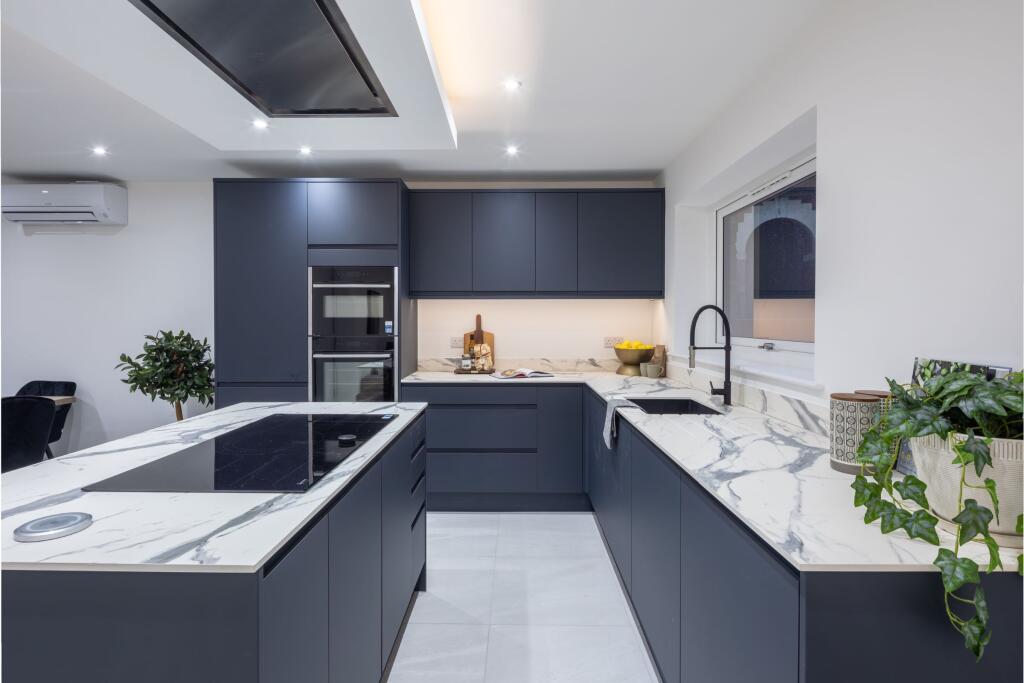 Main image of property: The Lodge, Cambridge Road, Horfield