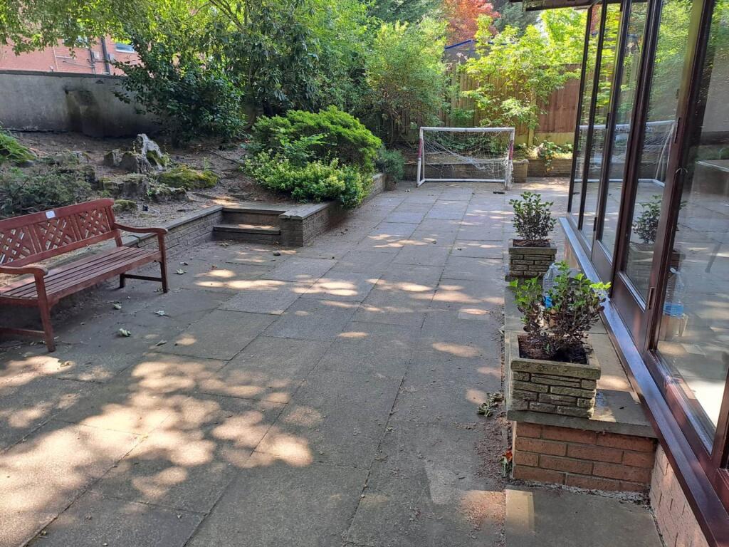 House in Salford, Greater Manchester - View 5