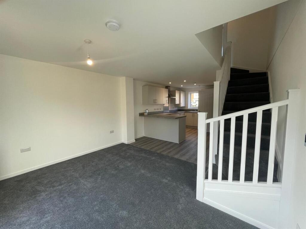 House in Wantage, Wellington Gate, Grove - View 2