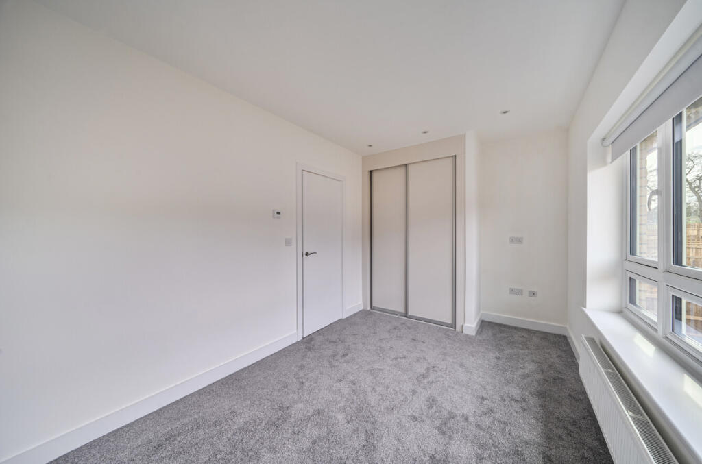 House in Pendle, Barrowford - More