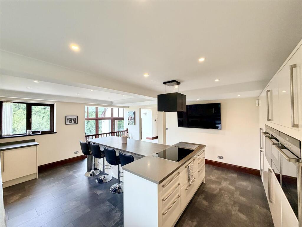 House in Plymouth - View 5