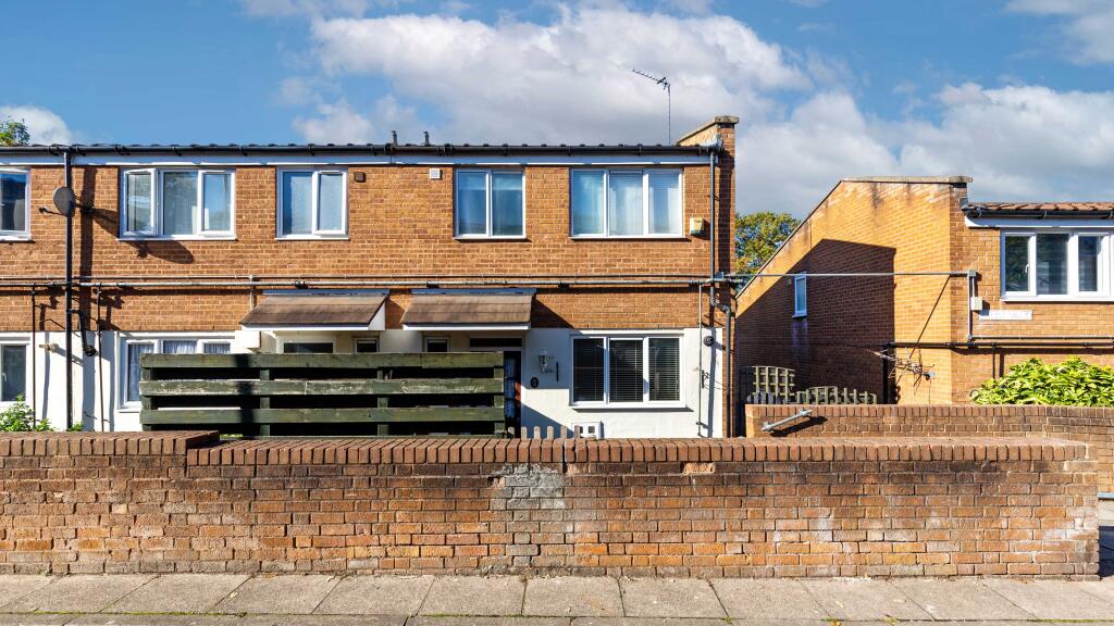 Main image of property: 31 Trust Walk, Herne Hill, London, SE21 8LB