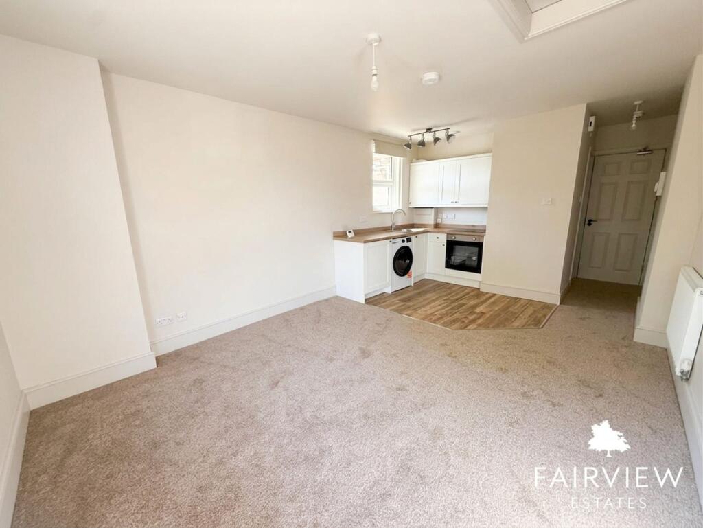 Apartment in Rushcliffe, Nottinghamshire - View 3