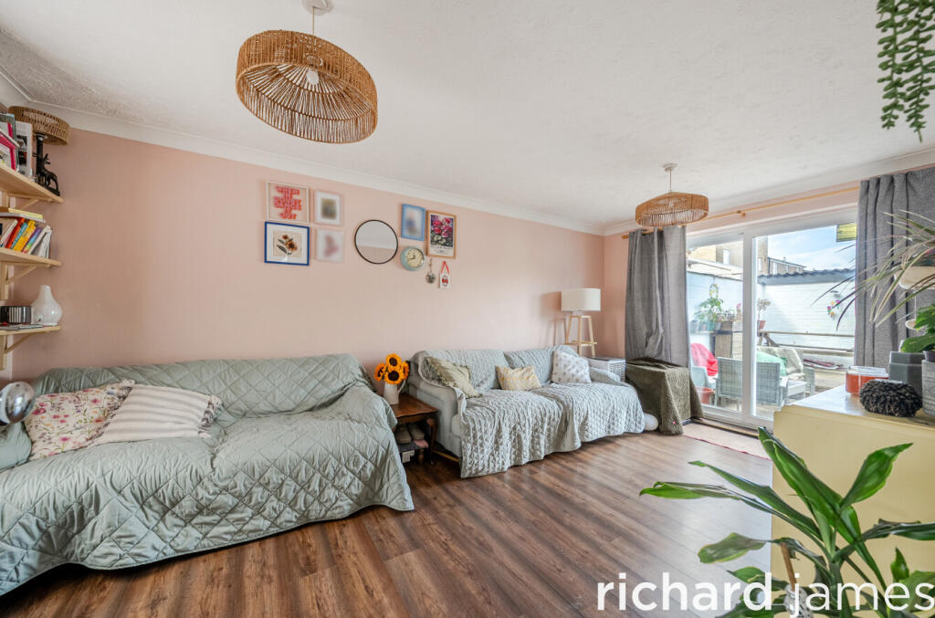 House in Swindon - View 5