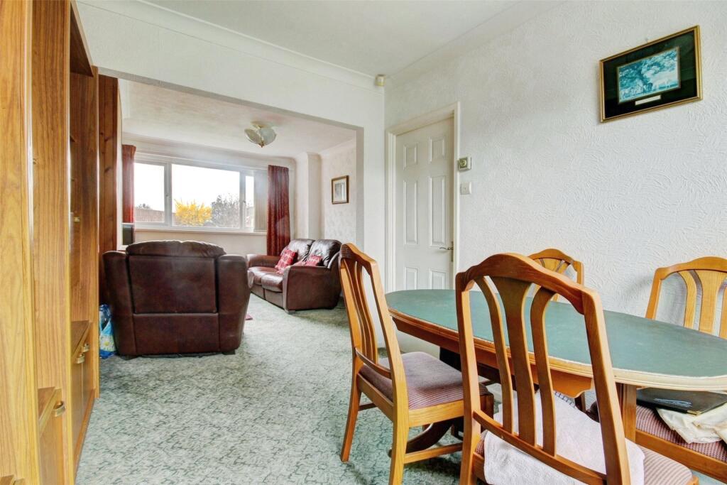 Sherburn Park Drive, Rowlands Gill, Gateshead, NE39 photo 4