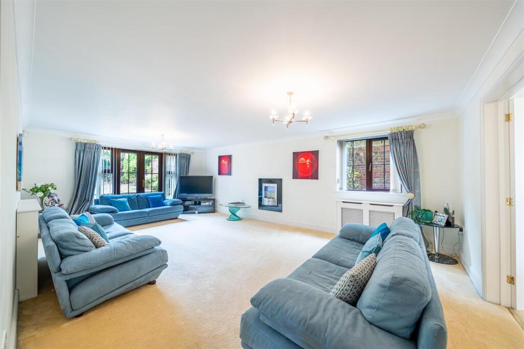 House in Nottingham, Beeston - View 3