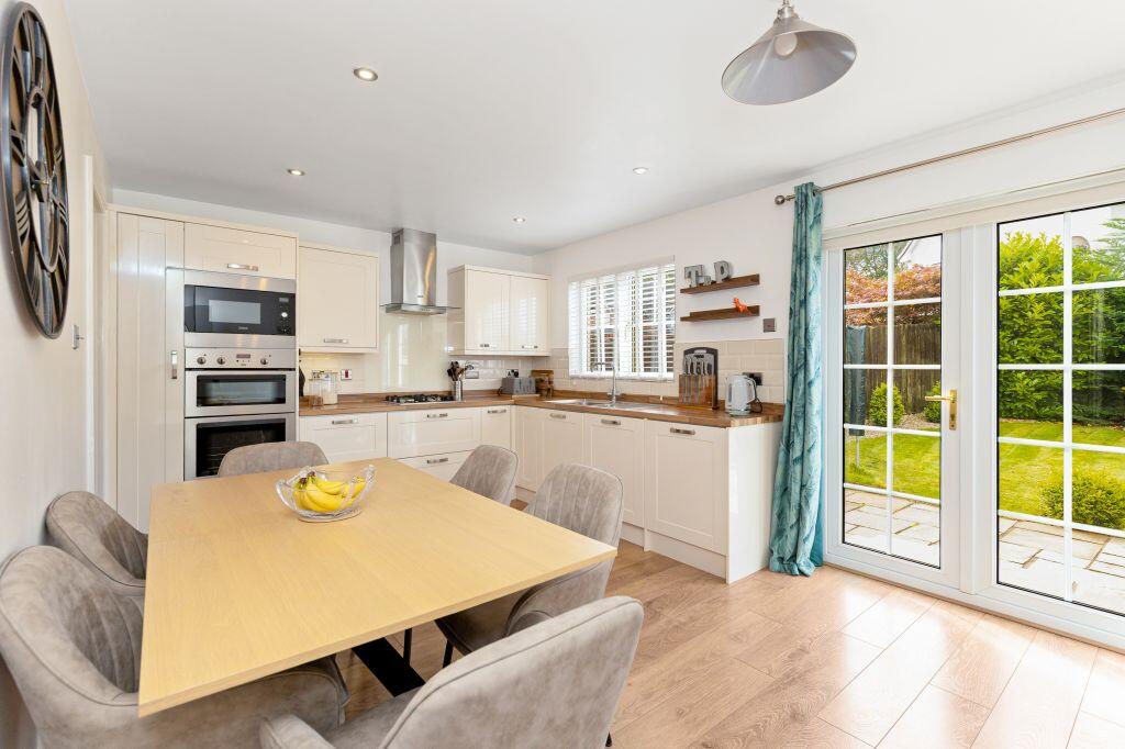 House in Livingston, Murieston - View 4