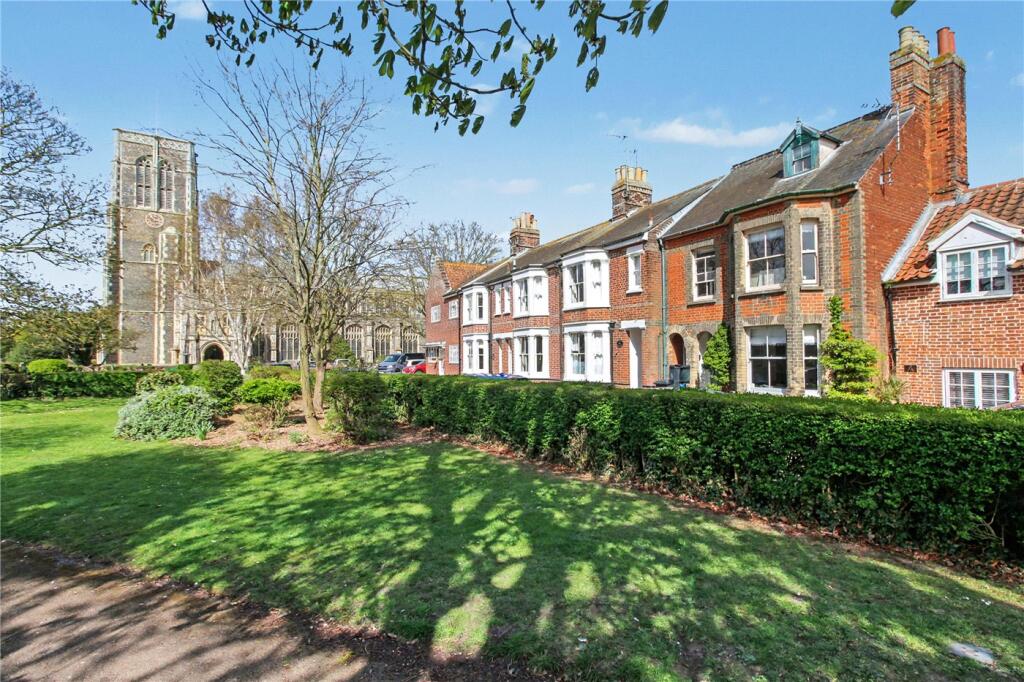 4-bed terraced on Bartholomew Green, Southwold, Suffolk, IP18, £750,000