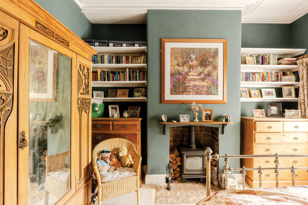 Main image of property: Kennington Avenue, Bishopston, Bristol