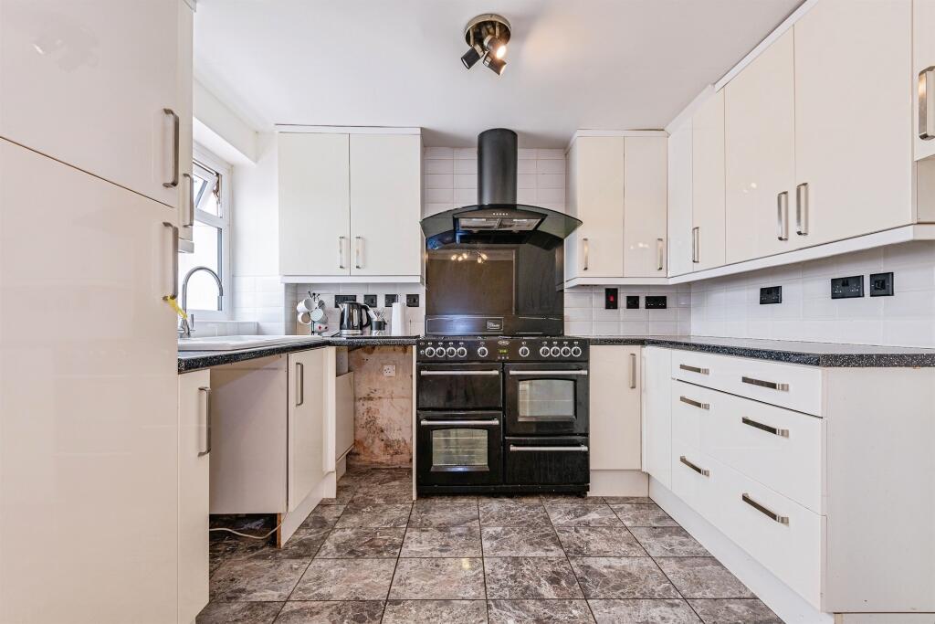 House in Taunton - View 3