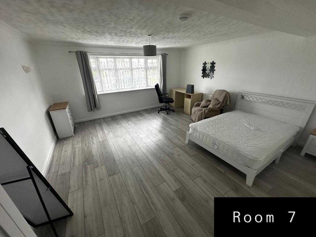 1 bedroom house share for rent