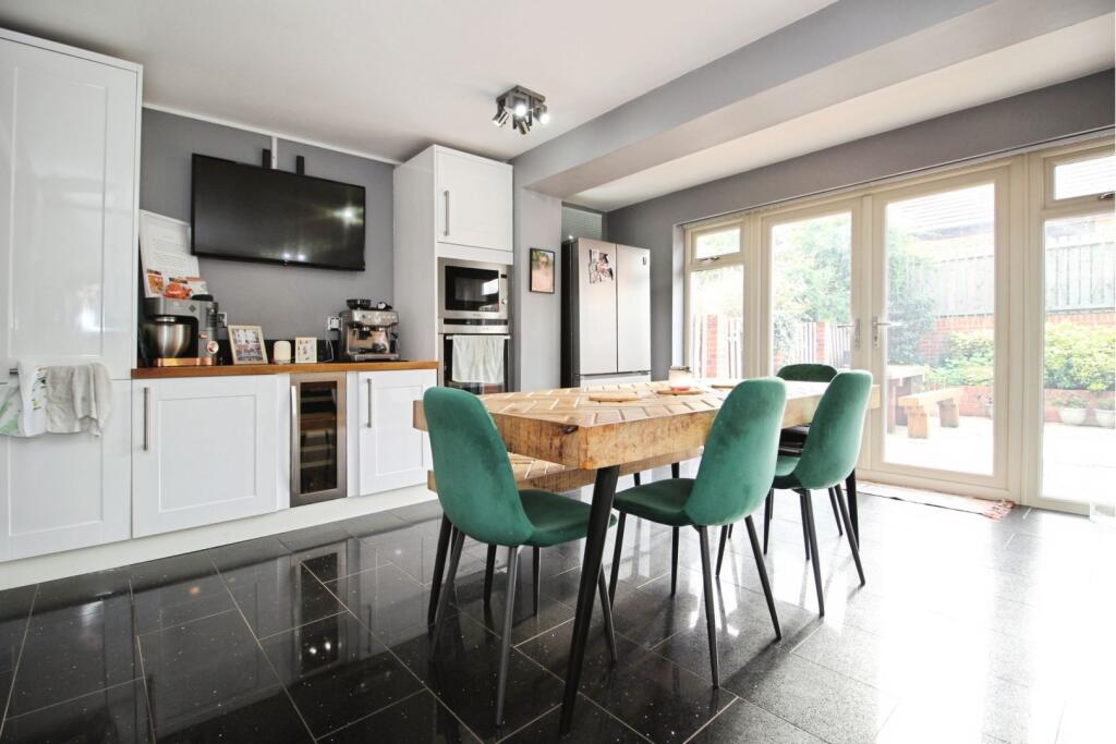 House in Leeds, Morley - View 5