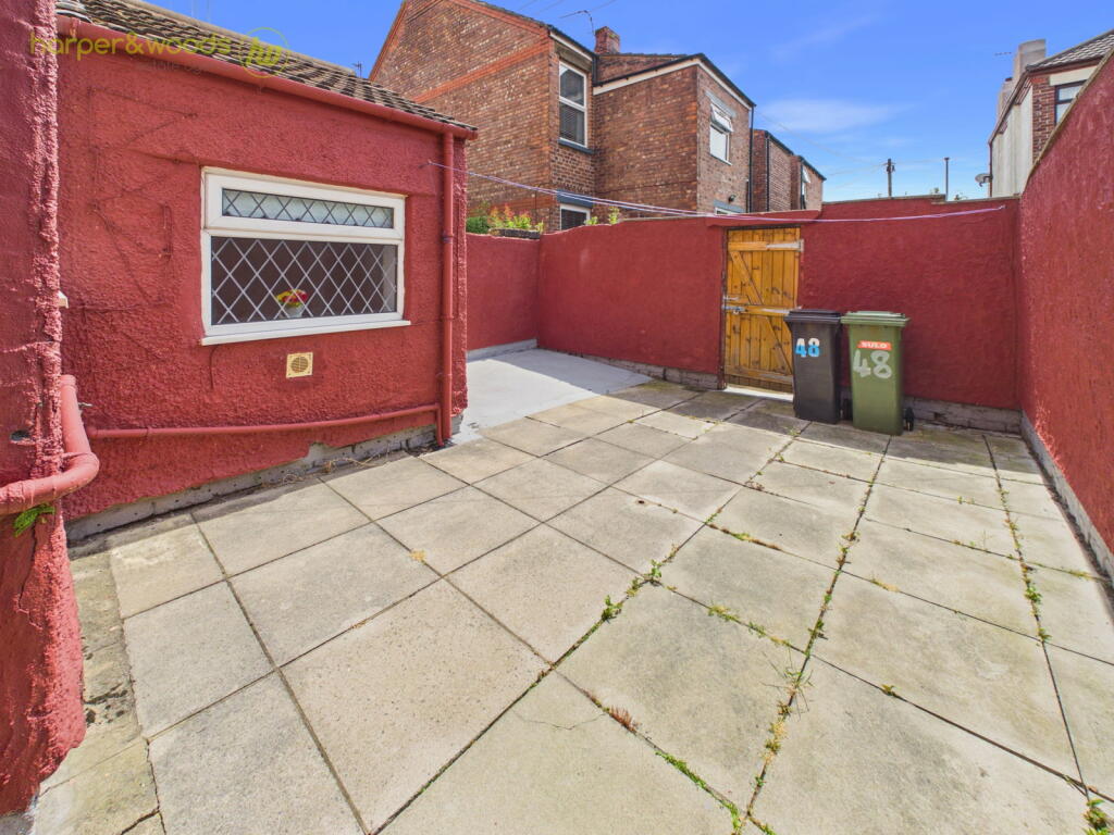 Apartment in Wirral, Liverpool City Region - View 3
