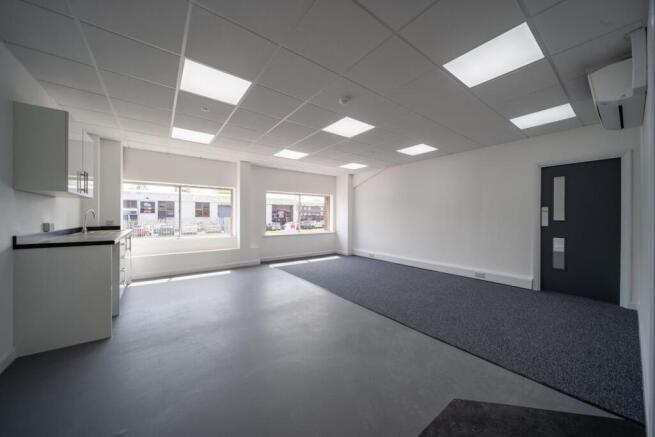 Unit B2 Hambridge Road 10.jpg